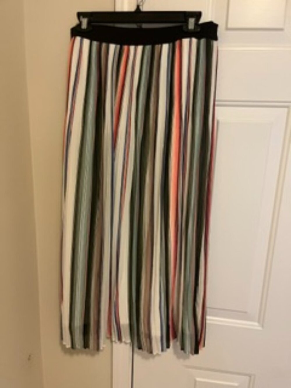 NY Collection multi-color pleated maxi skirt L